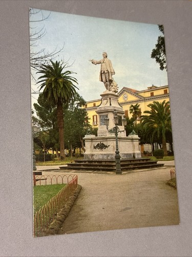 Caserta statua luigi - caserta,