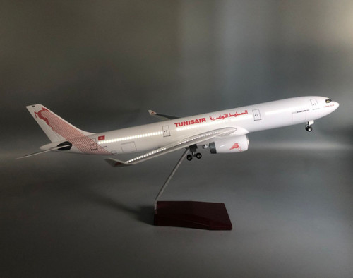 47cm 135 tuniair airbus a330 - 1:135,
