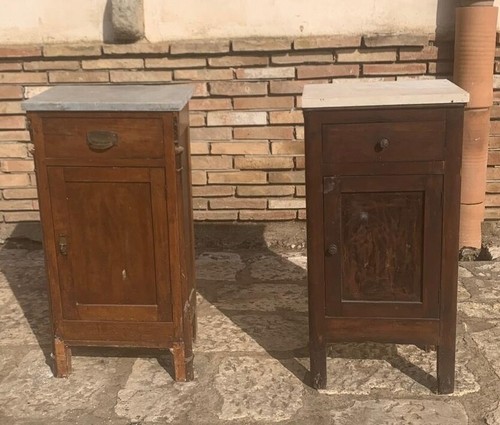 Antichi comodini mobiletto