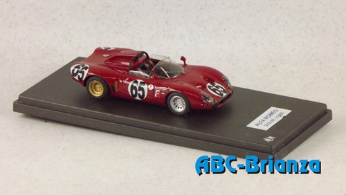Alm025m alfa romeo v8 - 33/2,