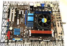 Scheda madre ASUS M4A7BT-E e