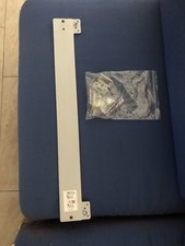 Bang & Olufsen BeoVision 10-32” Wall Bracket girevole manuale a bandiera B&O