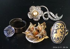 LOTTO BIGIOTTERIA VINTAGE DUE ANELLI DUE SPILLE BIJOUX IDEA REGALO