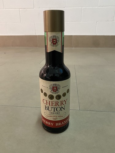 Cherry buton liquore - buton, brandy