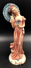 Statua statuetta DONNA ELEGANTE di moda porcellana Capodimonte Cortese