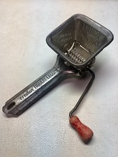Mulino per alimenti vintage in