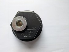Hub Oil Cap with plug Fits