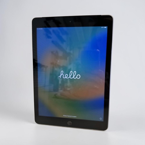 Apple ipad 5th gen - apple, space