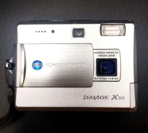 Fotocamera digitale compatta