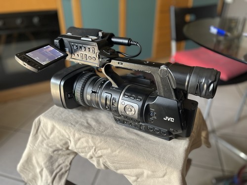 Videocamera jvc gy hm600 - videocamera, gy-hm600