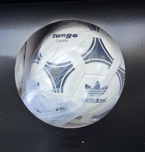 Adidas world cup 1982 tango - adidas,