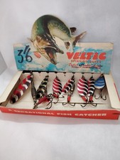 scatola vintage di esche da