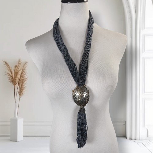 Collana artistica indossabile