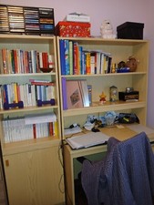 mobili cameretta bimbi in legno giallo con letto e scrivania