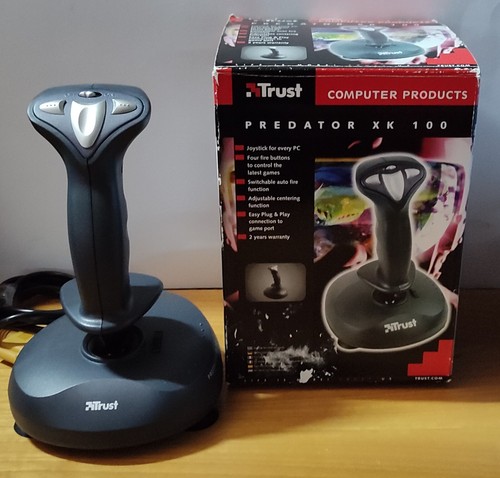 Joystick predator 100 - xk,