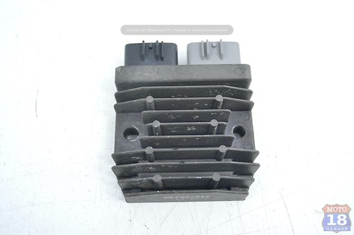 Regolatore raddrizzatore