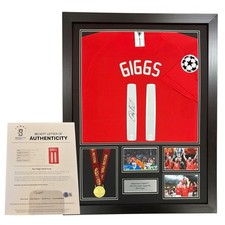 CAMICIA E MEDAGLIA firmata