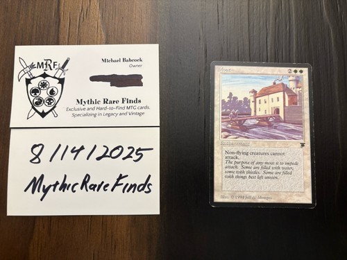 Moat legends mtg - moat,