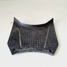 HULL BATTERY COVER CENTER