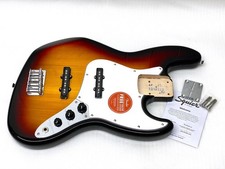 NO GIGANTE ROUT Fender Squier