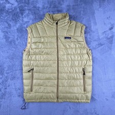 Patagonia piumino maglione gilet uomo giallo medio full zip imbottito isolato 84621