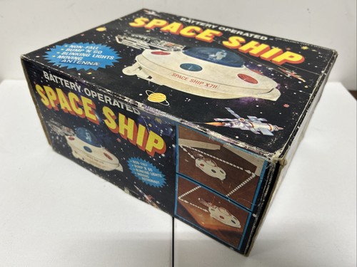 Space ship tin - ship, toy