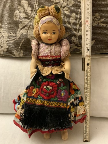 Bambola ungherese vintage