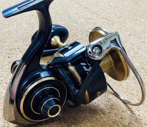 Mulinello spinning daiwa 20 - mulinello,