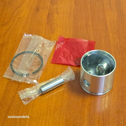Kit pistoni per - , husqvarna