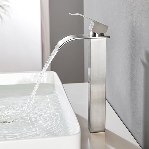 Alto rubinetto bagno lavabo - alto,