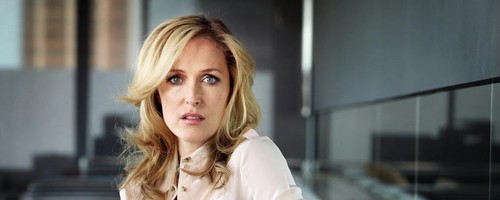 Gillian anderson guardando - gillian, la