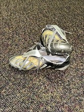 Adidas Predator Powerswerve