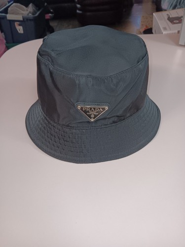 Cappello prada nylon a - cappello, re-nylon