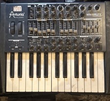 Arturia MiniBrute