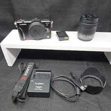Panasonic Lumix DMC-GF2 12.0MP