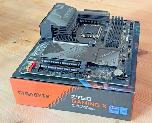 Gigabyte z790 gaming socket - gaming, x