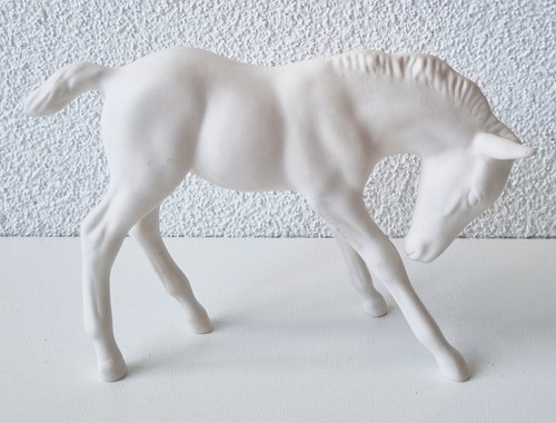 Bellissima statuina - , in