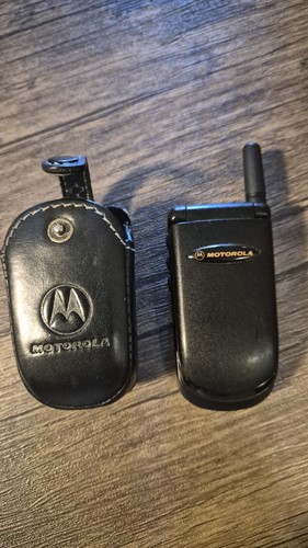 Motorola v3688 dual band - v3688,