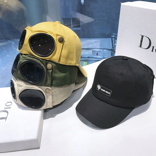 Cappello snapback occhiali
