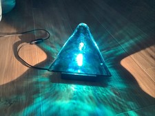 Lampada Da Tavolo Azzurra Triangolare In Vetro Soffiato La Murrina