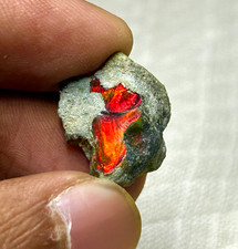 Opale nero grezzo di alta