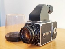 Hasselblad 500CM + obiettivo Planar C T* 80mm f2.8 e vetro acute matte