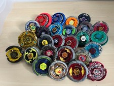 Lot de Toupies Beyblade Hasbro