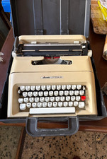 Macchina da scrivere Olivetti