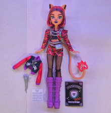 Monster High - Fearbook