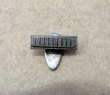 ANTICA SPILLA MILITARE IN METALLO NASTRINO MEDAGLIA " GUERRA 40-43 "