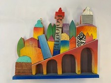 Bologna, bassorilievo legno