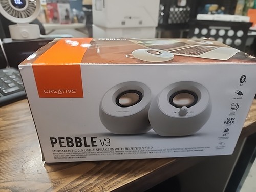 Creative pebble minimalist - pebble,