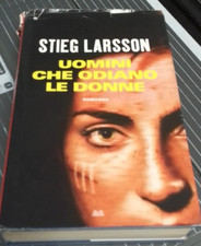 uomini che odiano le donne - stieg larsson - mondolibri - 8022264772341