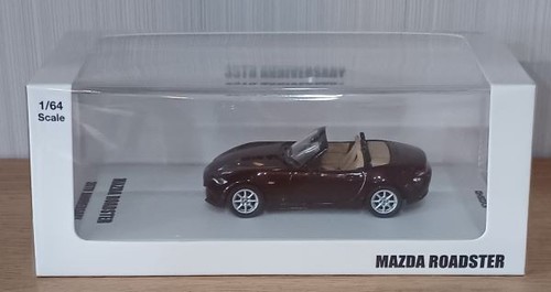 Kyosho mazda mx5 - 1:64,